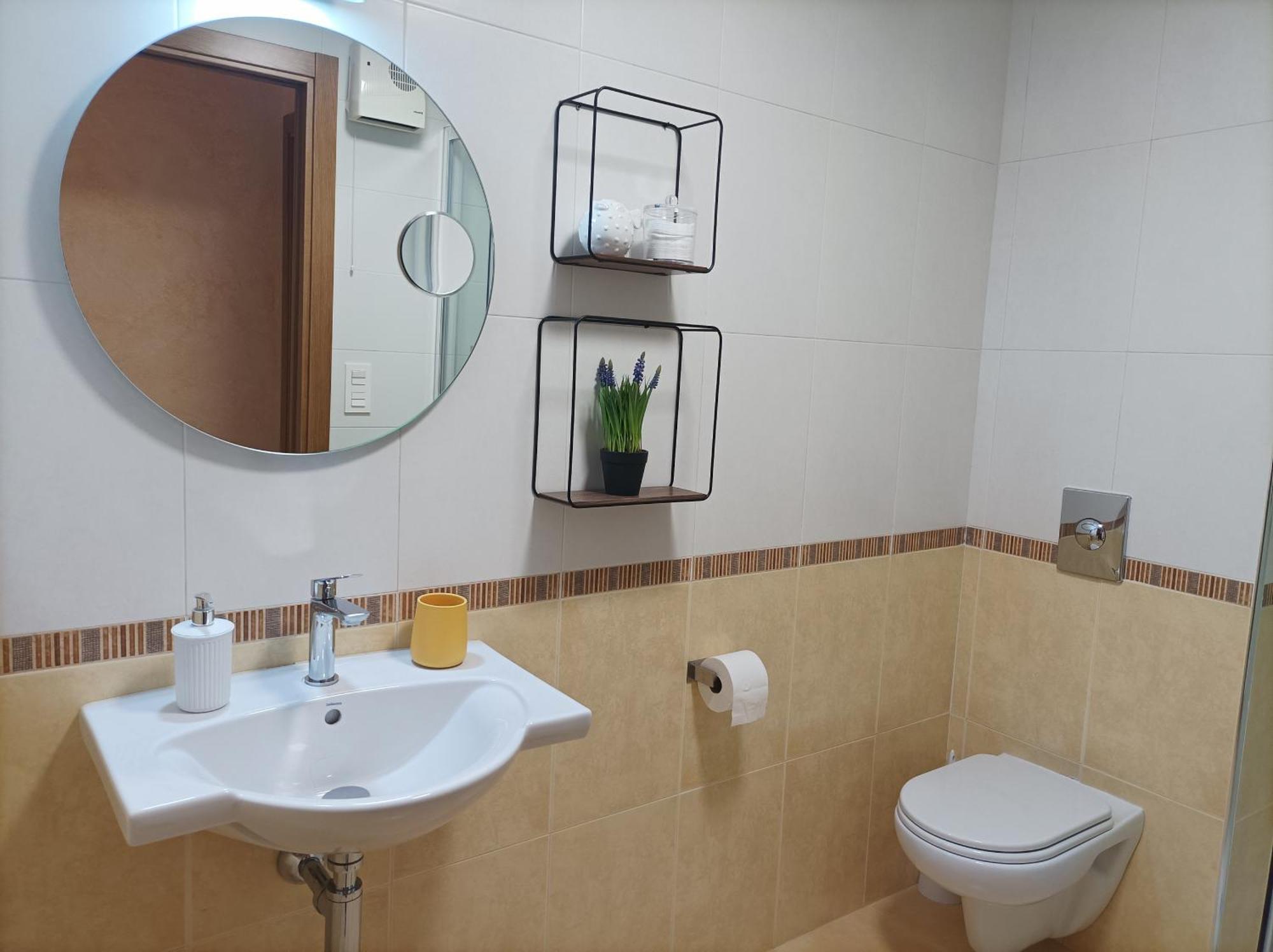 Hyp - Atico Forneira Apartment
